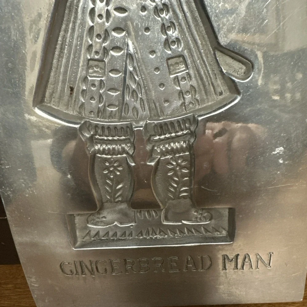 Gingerbread Man Cookie Mold Reproduction Colonial Williamsburg Metalcraft VTG